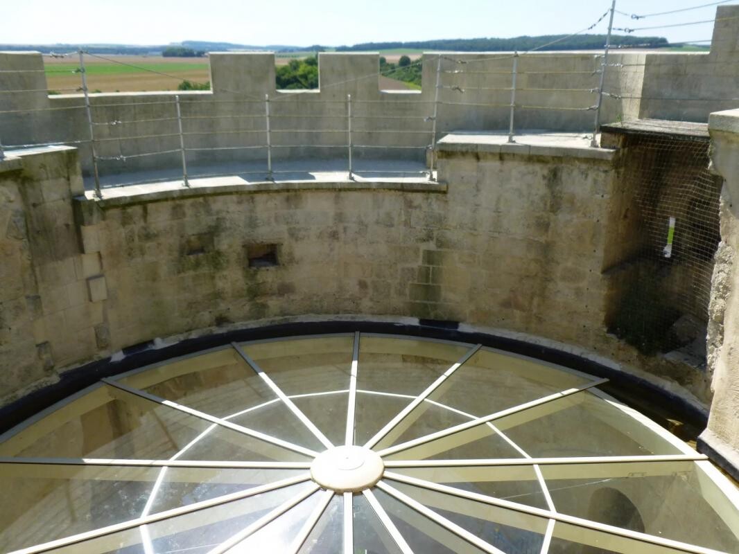 Photo 6 : Château Médiéval Classé MH à Vendre - Près de Soissons