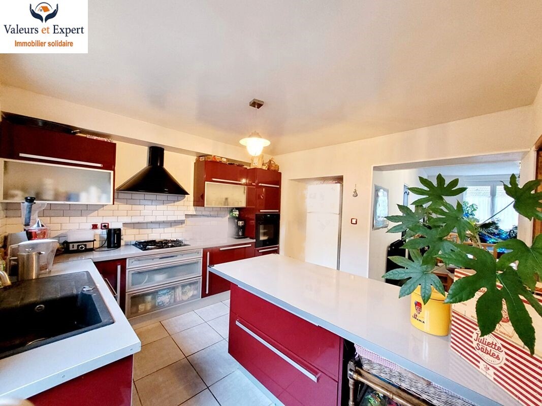 Photo 1 : EXCLUSIVITE! TB MAISON, 5 CHAMBRES+BUREAU, TERRASSE, GARAGE.