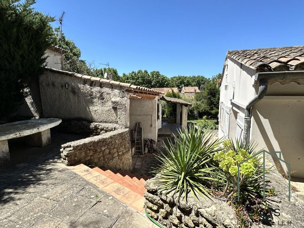 Photo 12 : Maison et dépendance en centre-ville
