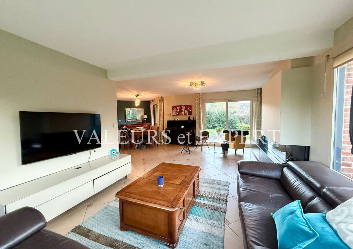 Photo 3 : TB Maison individuelle d'architecte à  Seclin,jardin, garage