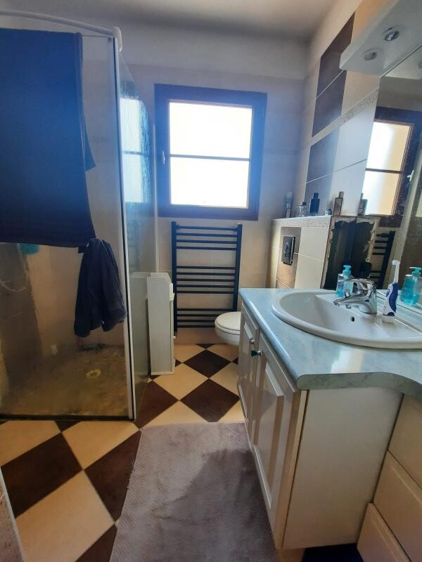 Photo 8 : MAISON TYPE 8, LE BREUIL 71670