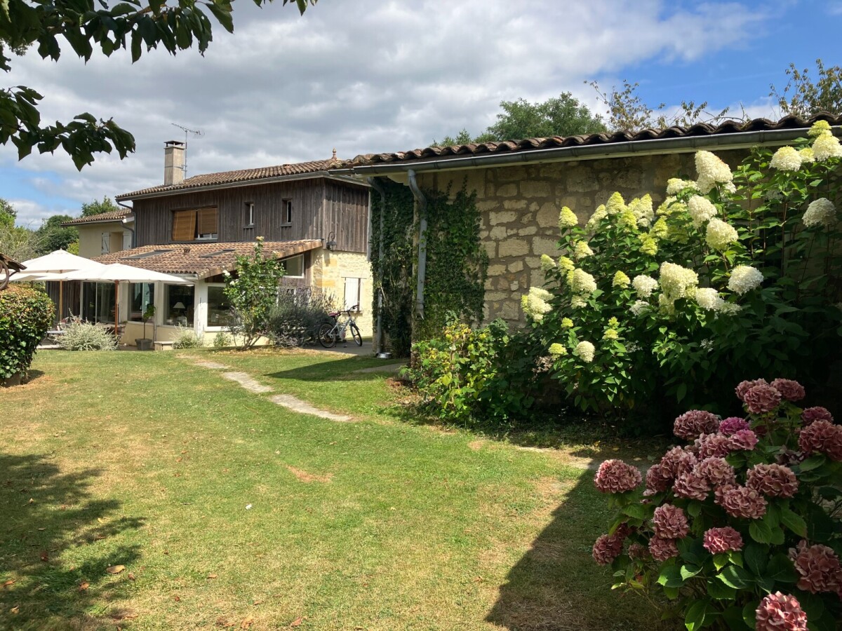 Photo 2 : Maison Bordeaux rive droite, 193m² sur 1,9 ha de terrain