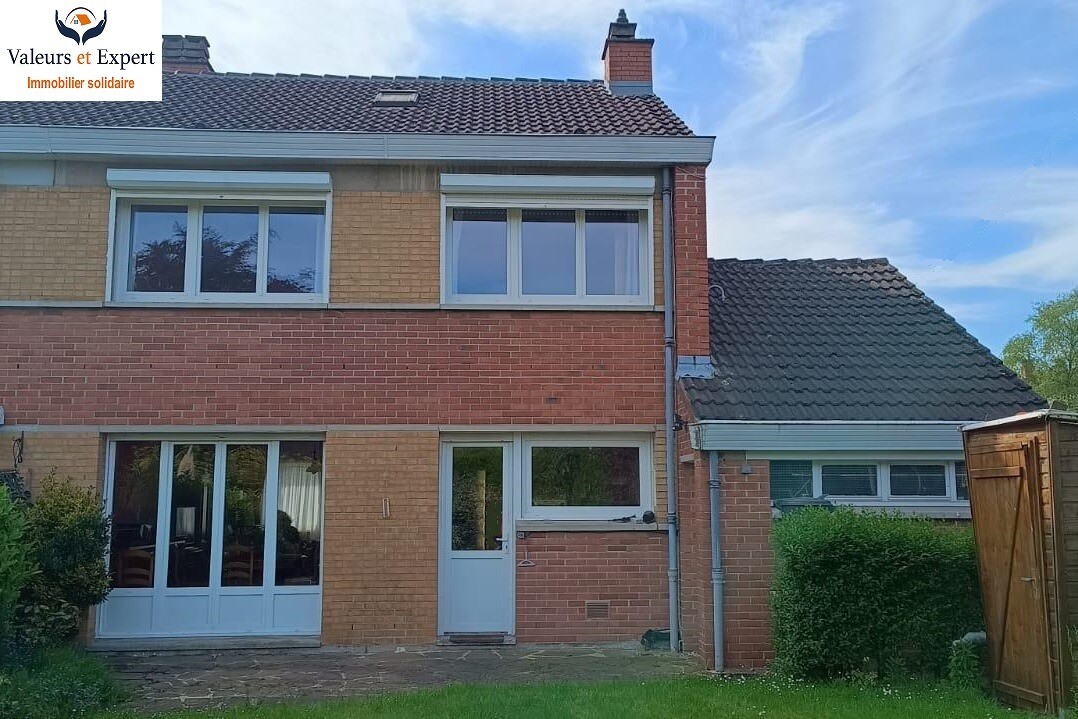 Photo 1 : TB Maison semi-individuelle,3 chbres poss.4, jardin,garage