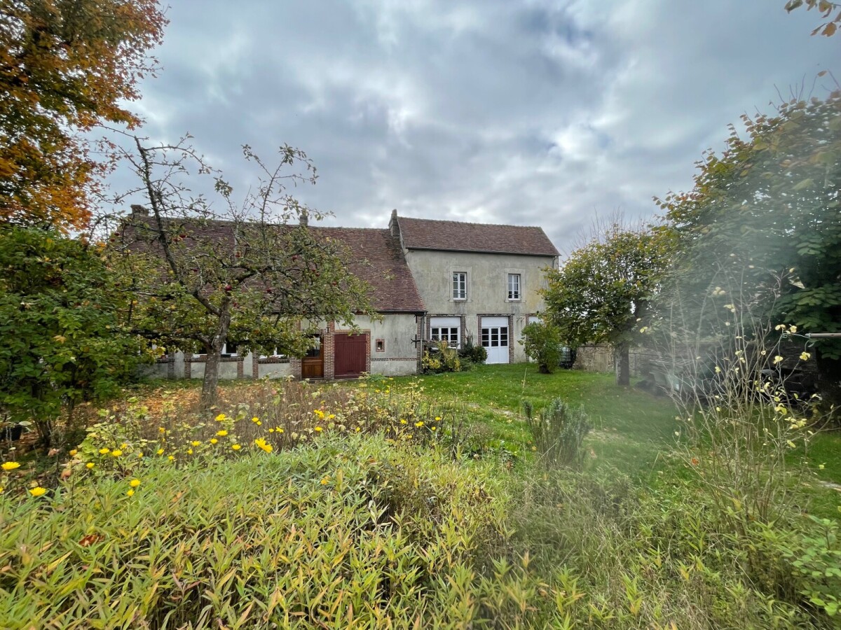 Photo 1 : Maison - Moulins-la-Marche - 202m²