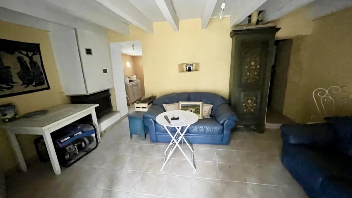 Photo 14 : Cabanon à rénover sur 1,5 hectare de nature à Mormoiron