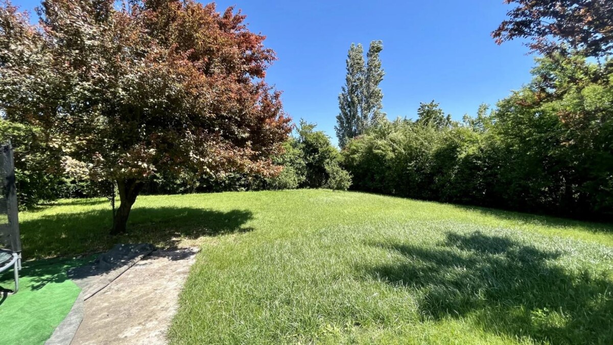 Photo 5 : Villa avec piscine et dépendances proche de L'Isle-sur-la-Sorgue