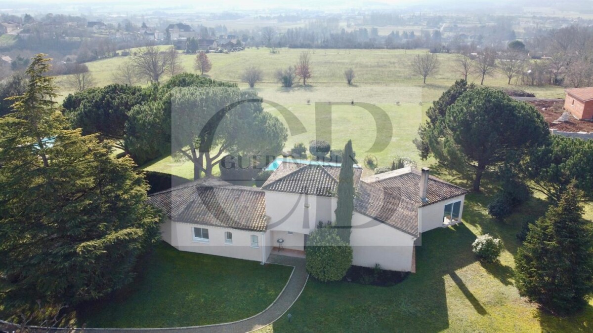 Photo 11 : À VENDRE - Villa de Charme avec Vue Exceptionnelle - Exclusivité GUERIN BRUNO IMMOBILIER