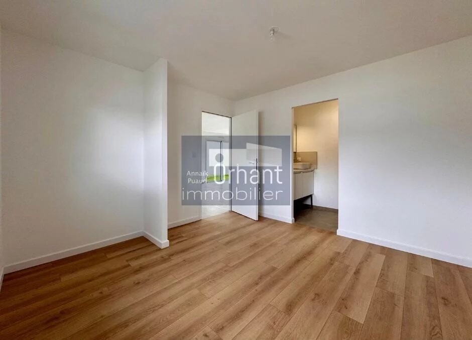 Photo 7 : Maison RE 2020 – 4 Chambres – 6 pièces - Vie de plain-pied