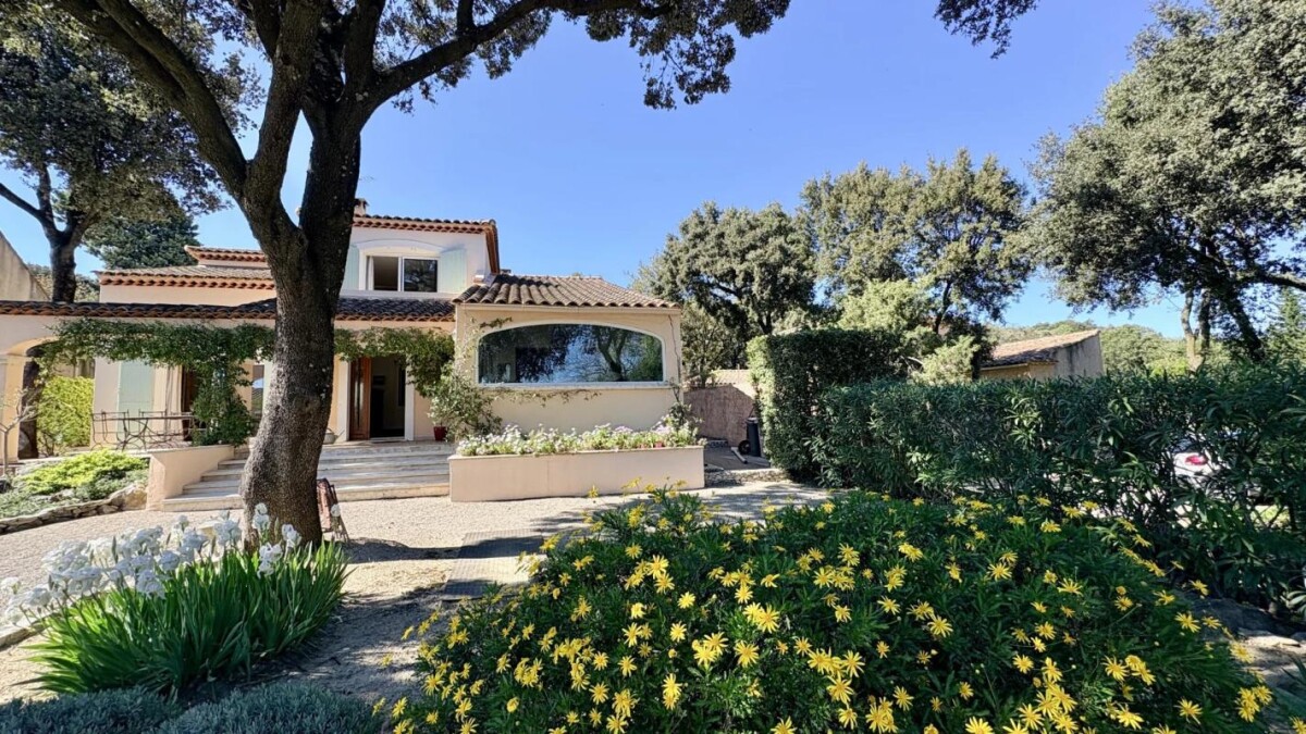 Photo 1 : Superbe villa Provençale avec piscine à Rochefort-du-Gard