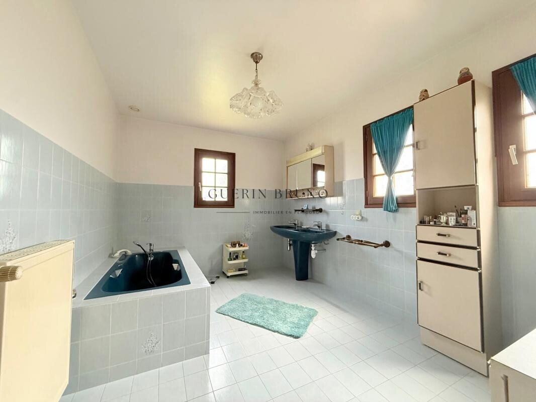 Photo 11 : Maison de qualité T6, 220m2, secteur Lembras