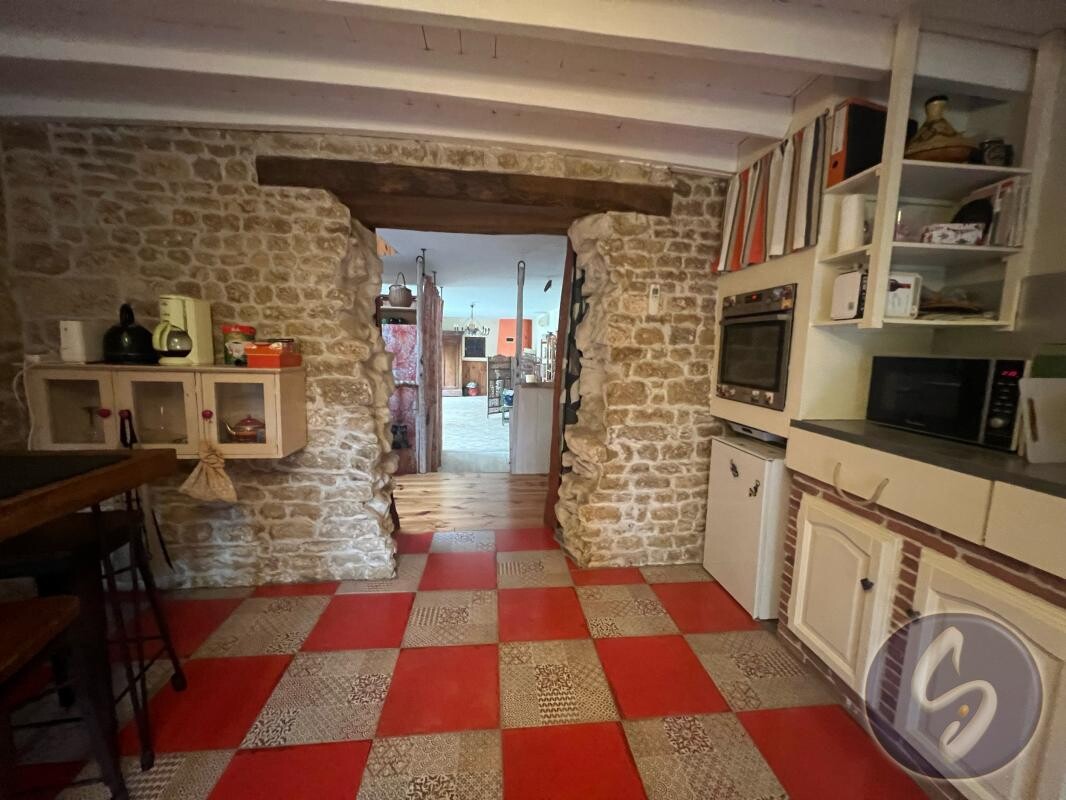 Photo 6 : ESPRIT CAMPAGNE DANS UN BOURG AVEC EPICERIE
