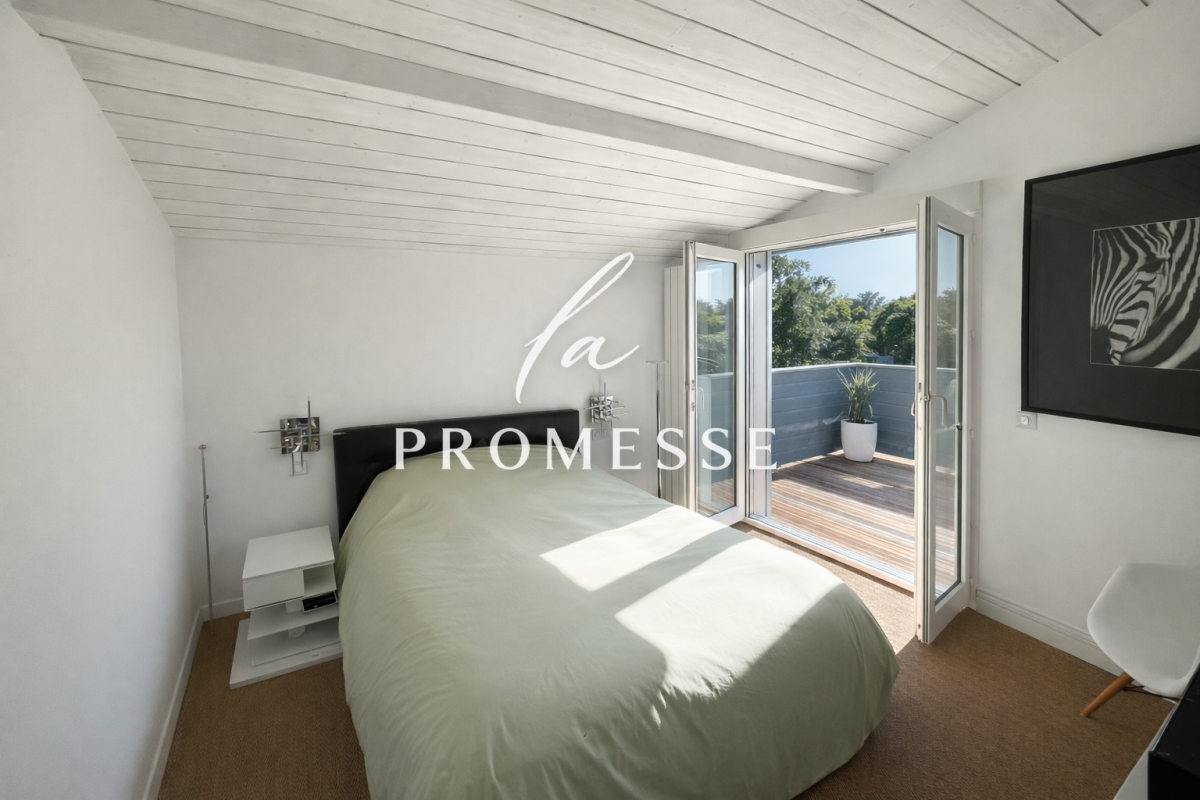 Photo 7 : FAMILY HOUSE - Terrasse & Piscine