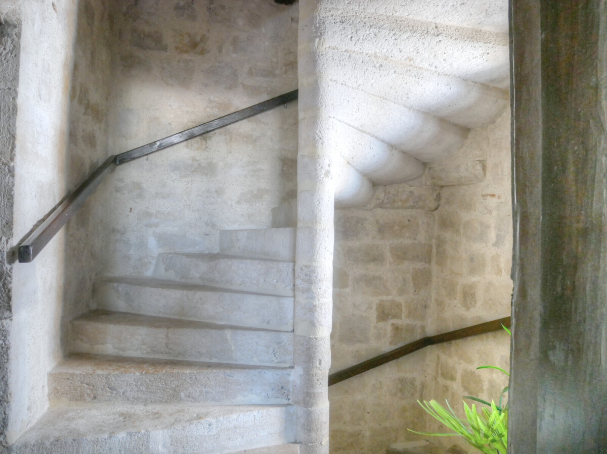 Photo 7 : Maison , Appartement et bureaux sur  327m²