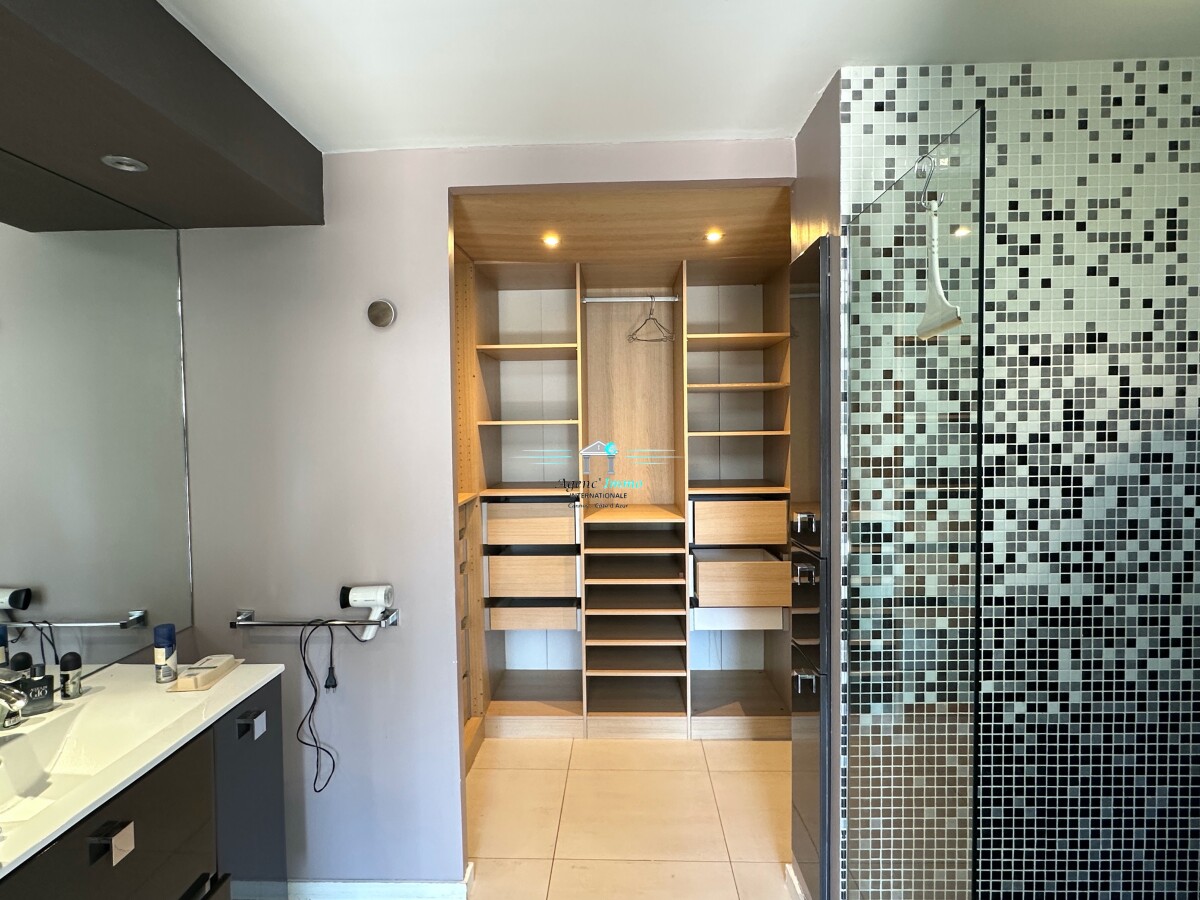 Photo 10 : Villa contemporaine à Draguignan (Var) – 168m²