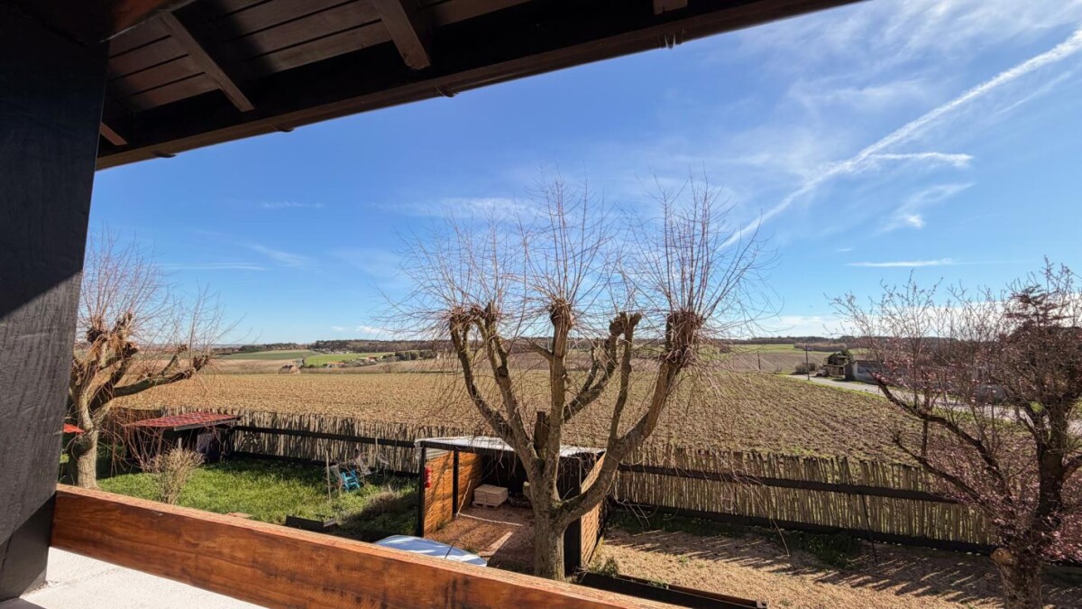 Photo 18 : Maison rénovée  avec vue sur la campagne