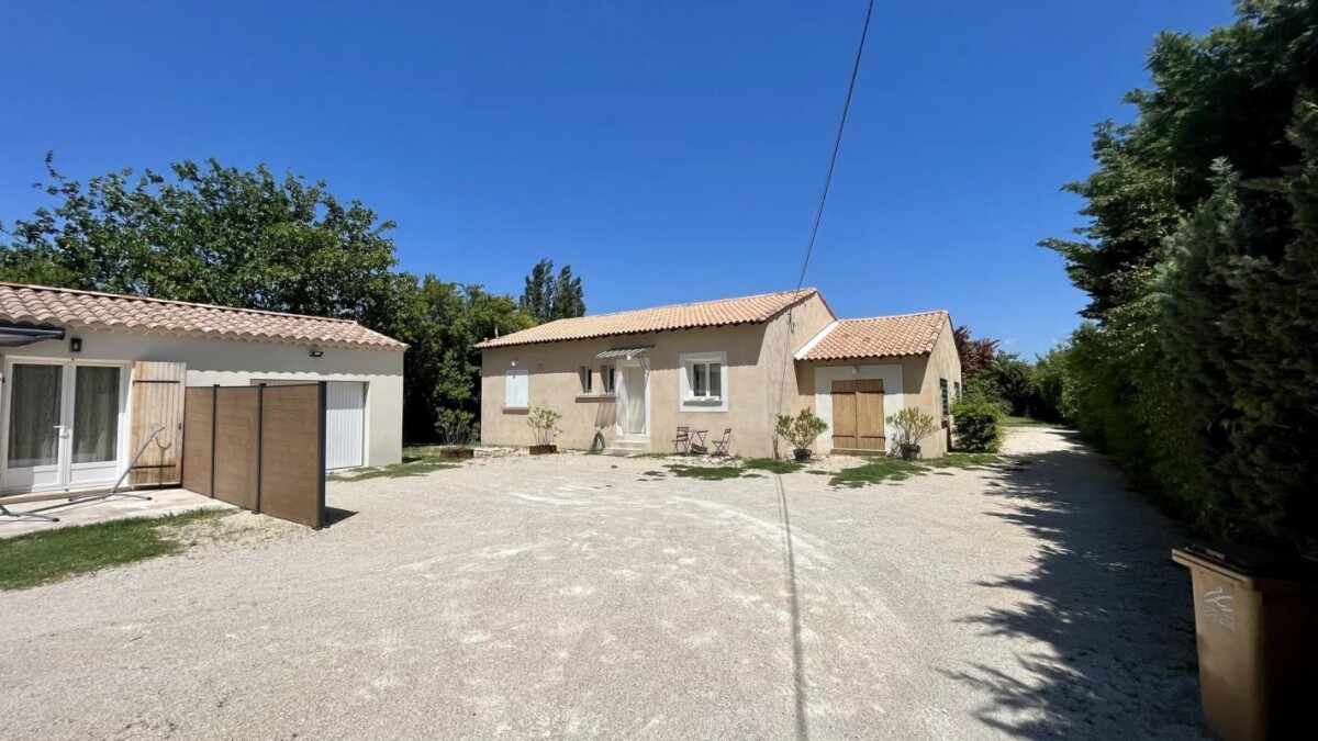 Photo 19 : Villa avec piscine et dépendances proche de L'Isle-sur-la-Sorgue
