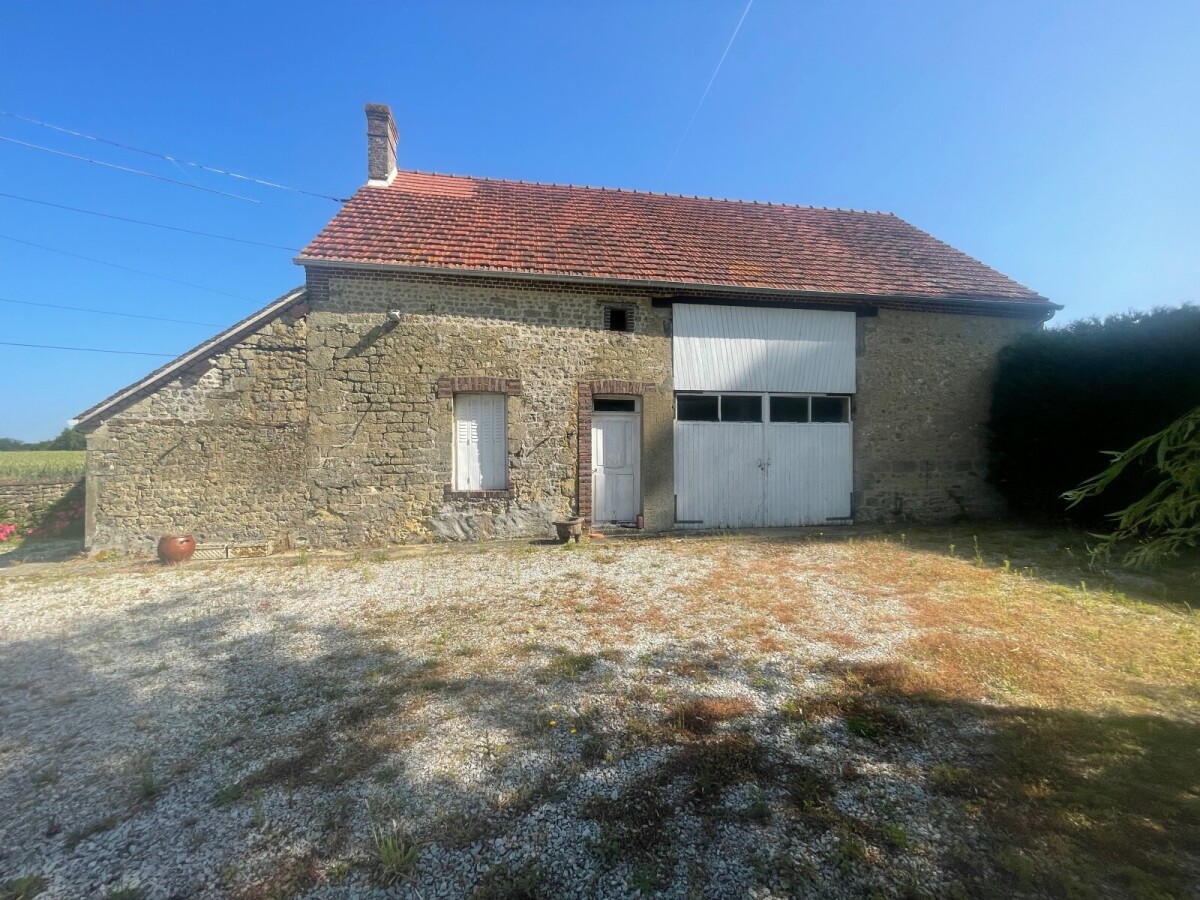 Photo 9 : Maison - Sainte-Céronne-lès-Mortagne - 120m²