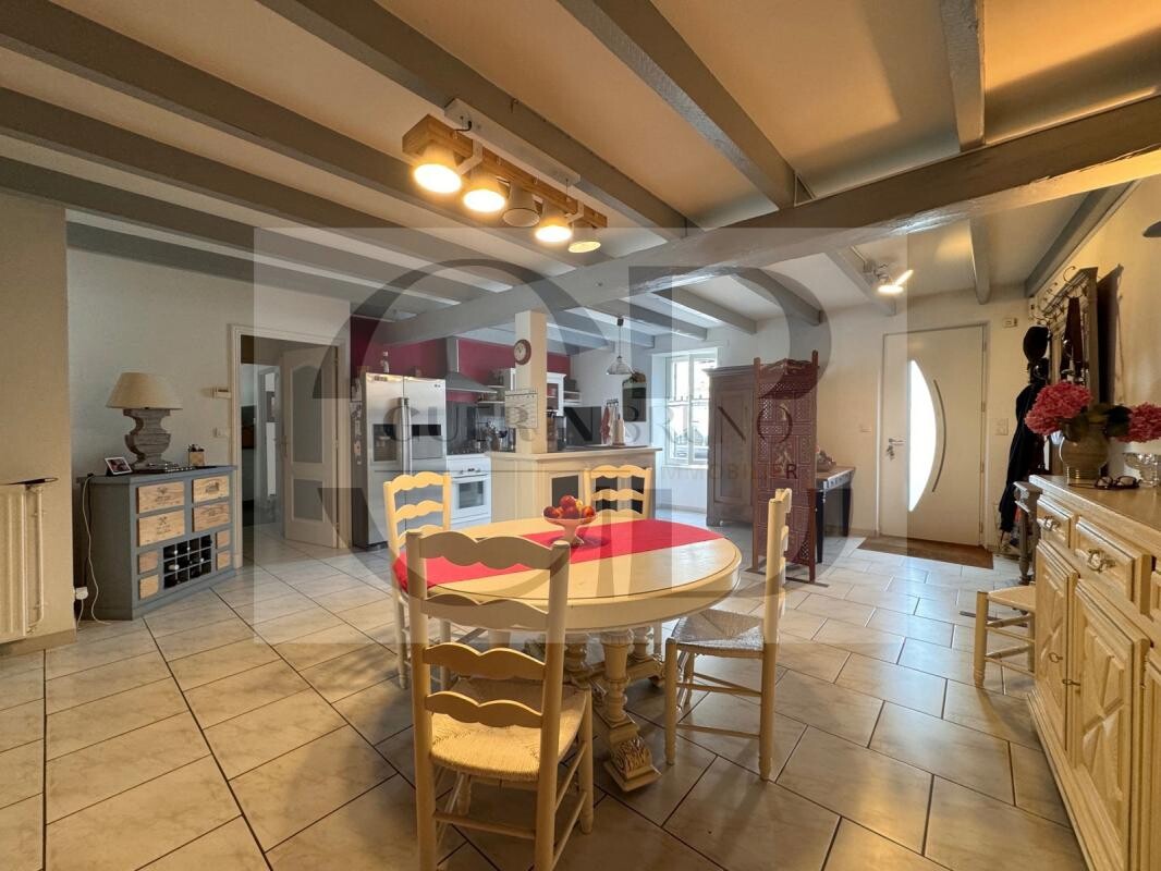 Photo 4 : Belle Maison de ville avec piscine