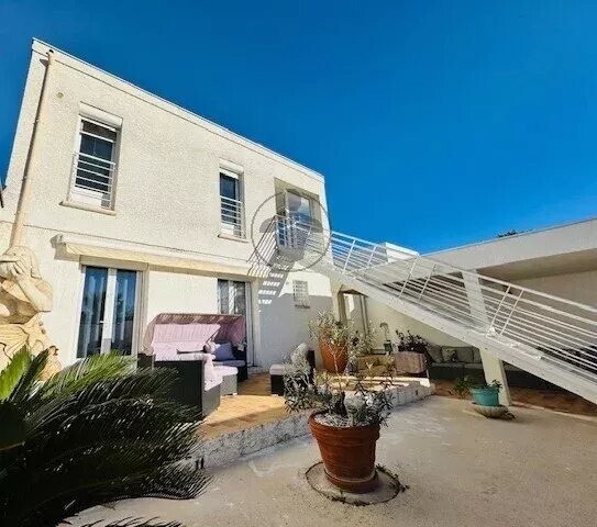Photo 1 : Ensemble maison et appartement de 179m² à Carnon - Plage