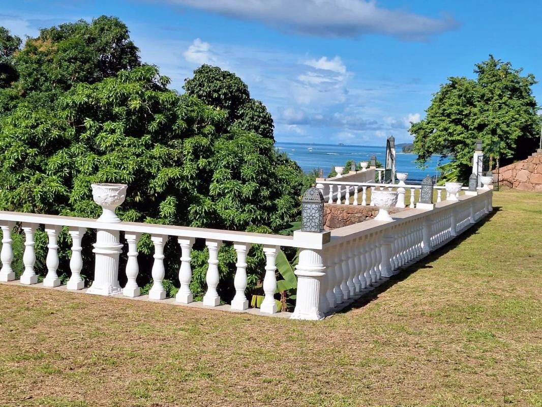 Photo 3 : Villa avec Vue Mer - Baie Sainte-Anne, Praslin - Seychelles - 750 000 €