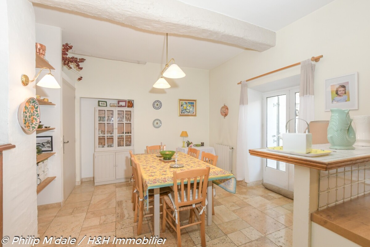 Photo 6 : Maison - Morières-lès-Avignon - 255m²