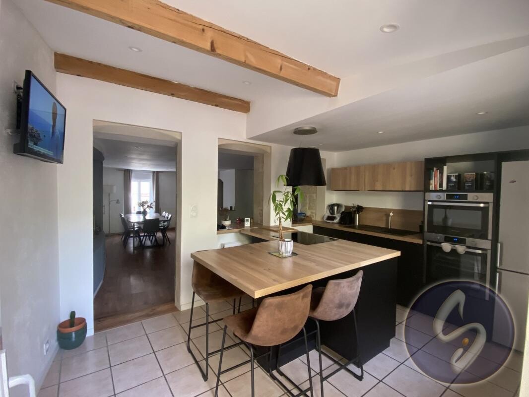 Photo 7 : MAISON DE VILLE AVEC COUR TERRASSE ET STATIONNEMENT