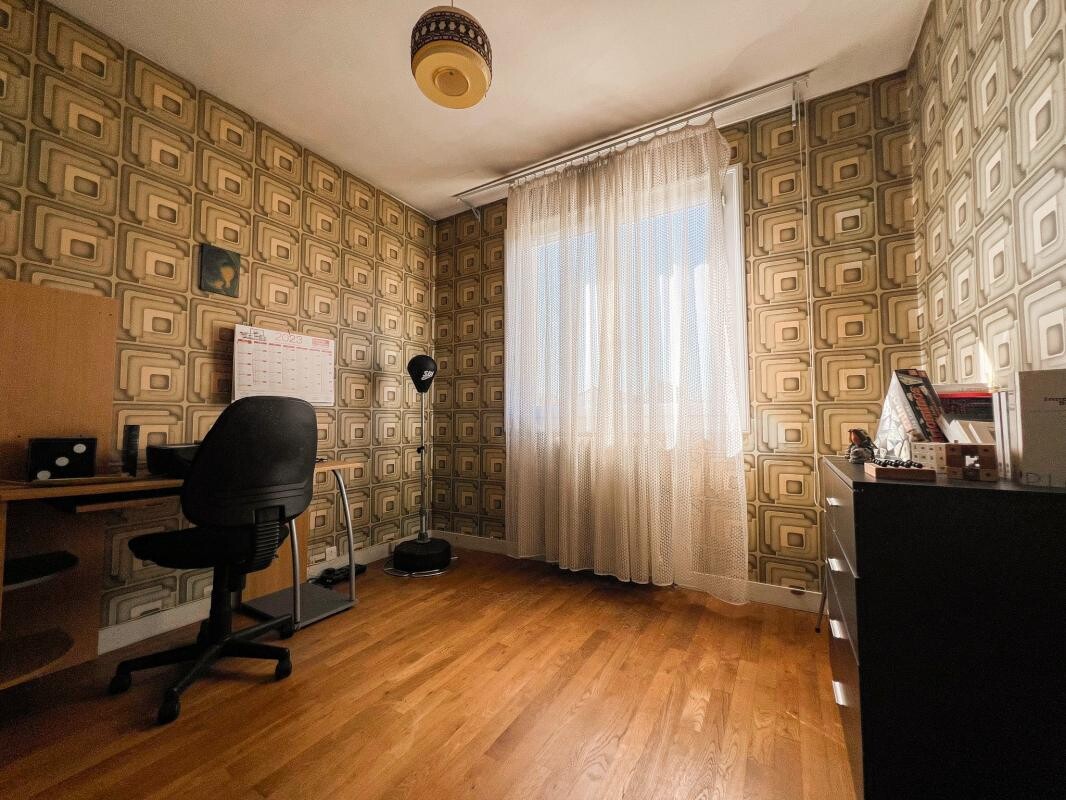 Photo 8 : Maison familiale des années 70 avec jardin arboré à 10 min d