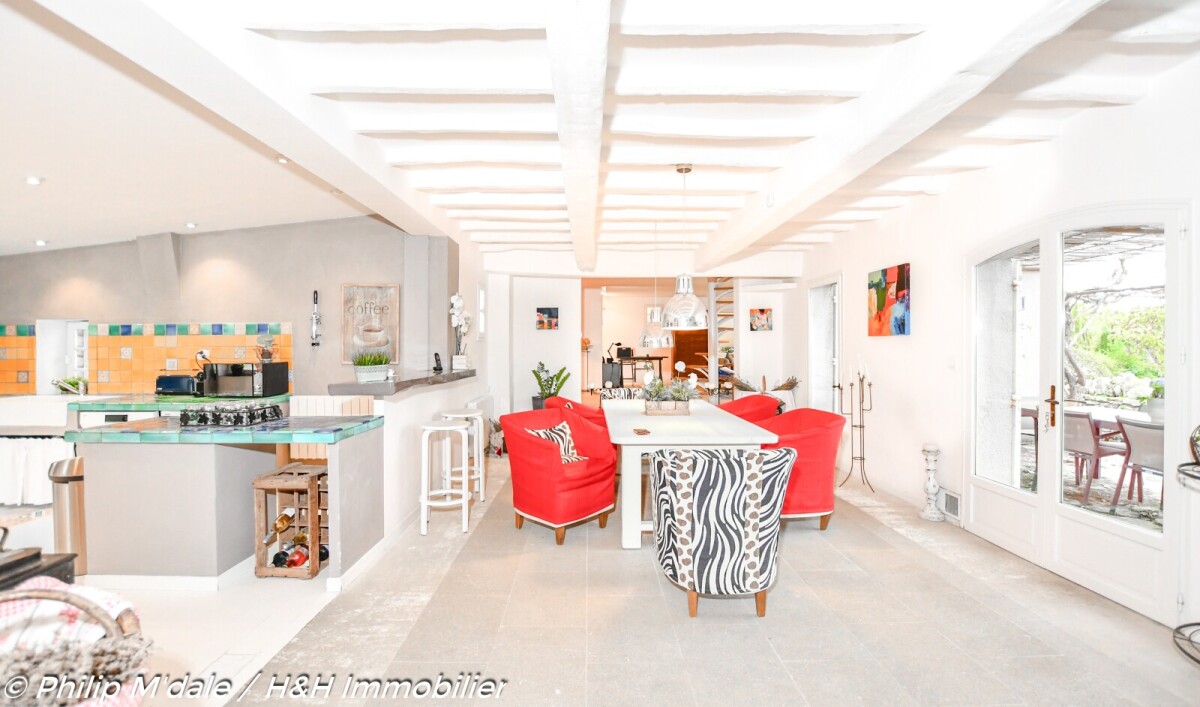 Photo 6 : Villa - Gordes - 245m²