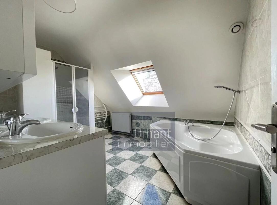 Photo 15 : Maison en pierre 150 m² 3 chambres + véranda et studio - terrain 988 m² Saint-Nolff 5 minutes entrée de Vannes