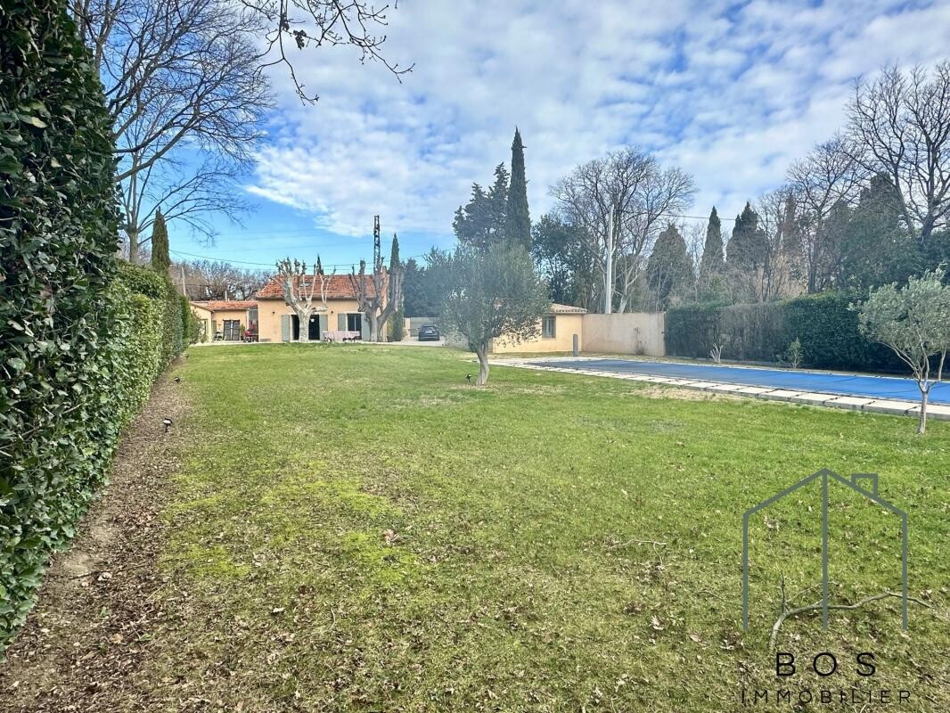 Photo 3 : Mas avec piscine