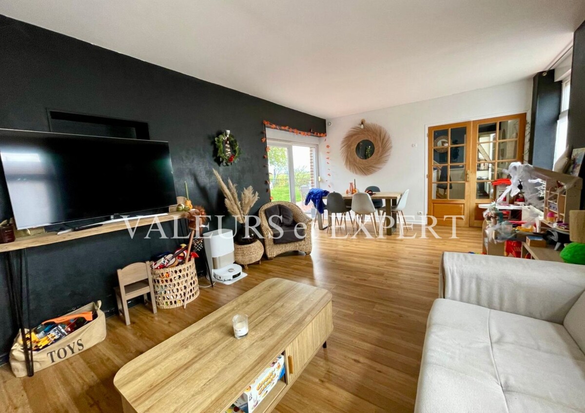 Photo 3 : TB CORPS DE FERME EN L DE 212m²HAB., VASTE JARDIN, GARAGE