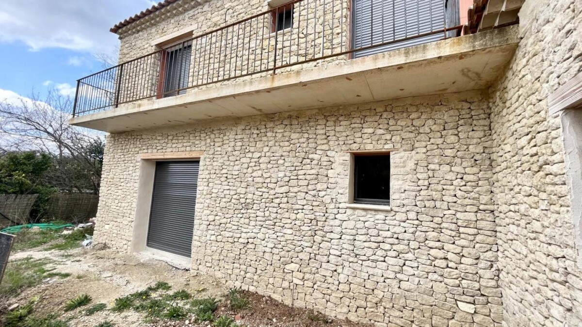 Photo 2 : Villa neuve de standing à Gordes