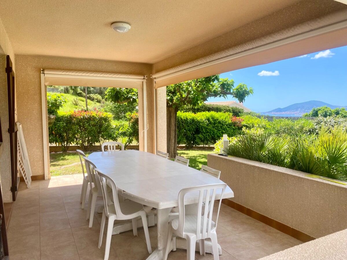 Photo 3 : Grande maison avec piscine et T2 indépendant
