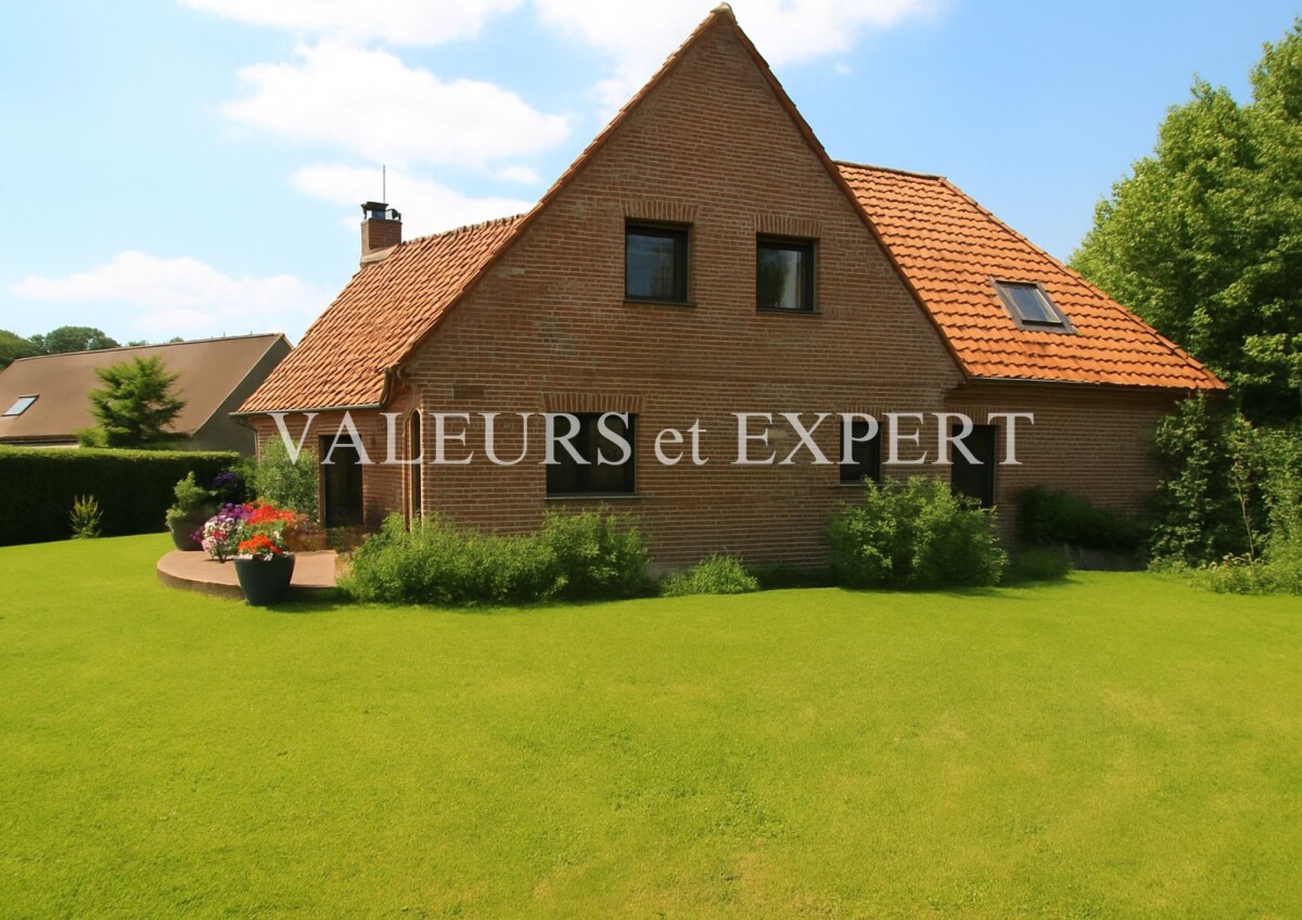 Photo 1 : TB Maison individuelle d'architecte à  Seclin,jardin, garage