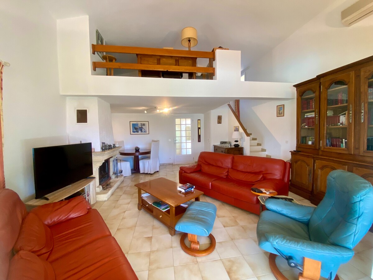 Photo 5 : Grande maison avec piscine et T2 indépendant