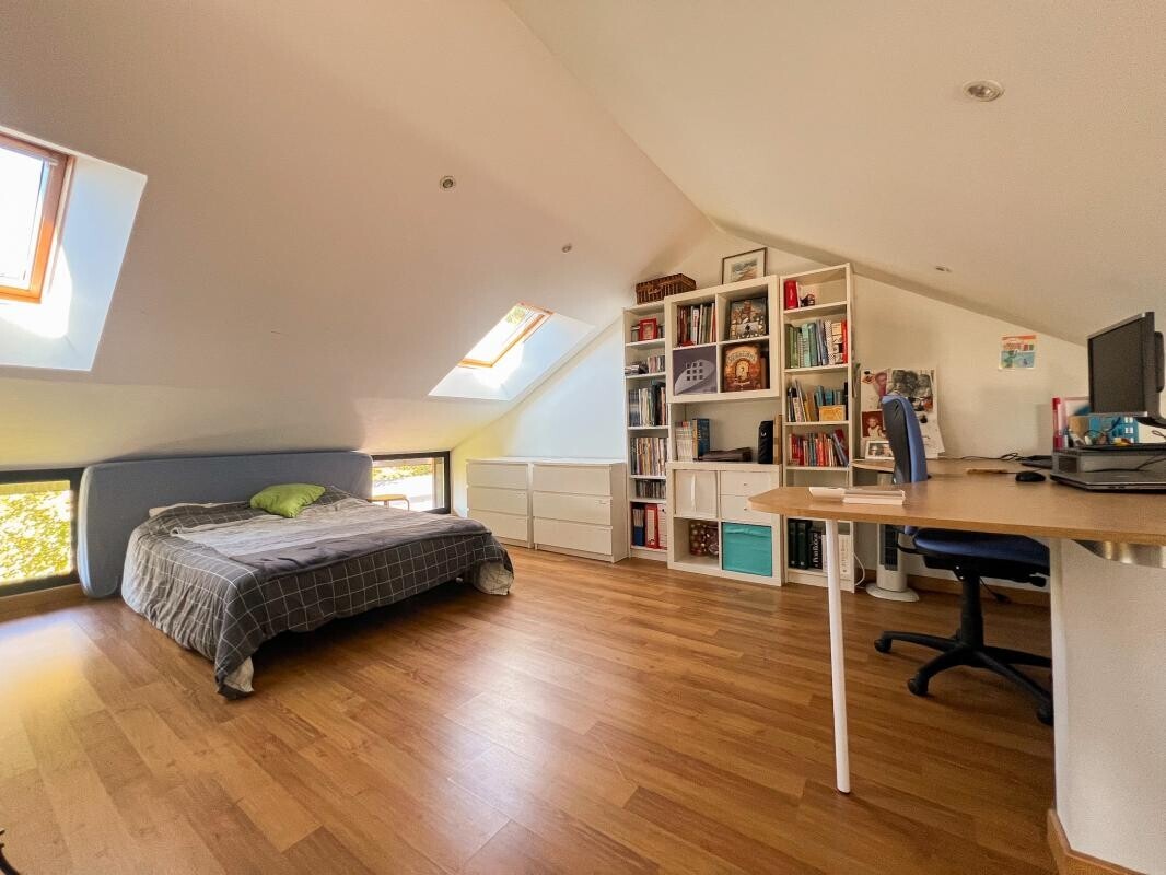 Photo 11 : Villa contemporaine signée par un architecte avec piscine