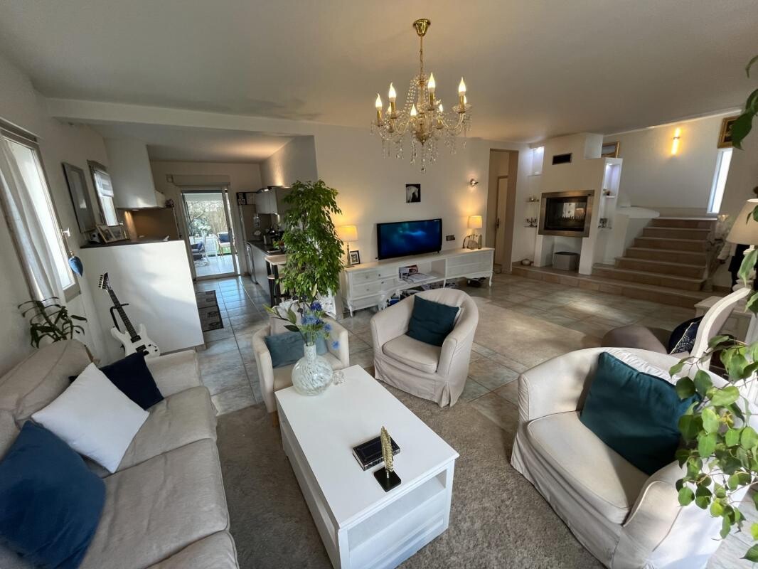 Photo 2 : Maison 4 chambres 157 m²