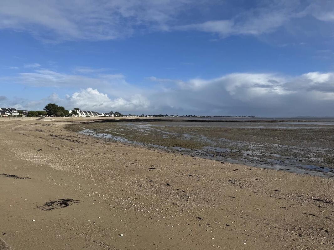 Photo 12 : T1 bis 29,17 m² + Terrasse commune - vue mer - plage 100 m Cave et Pk – 1er étage – Damgan