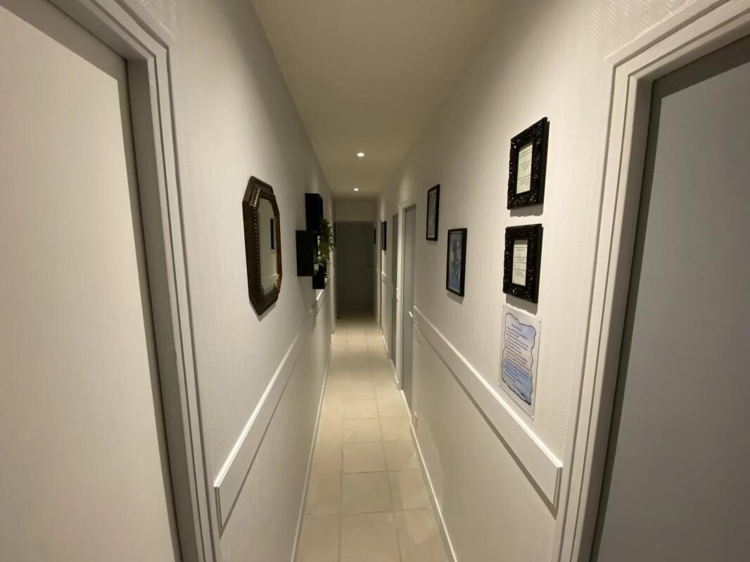 Photo 15 : Maison de charme avec locatifs 206 m² de plain-pied – St Nolff 10 minutes du centre de Vannes