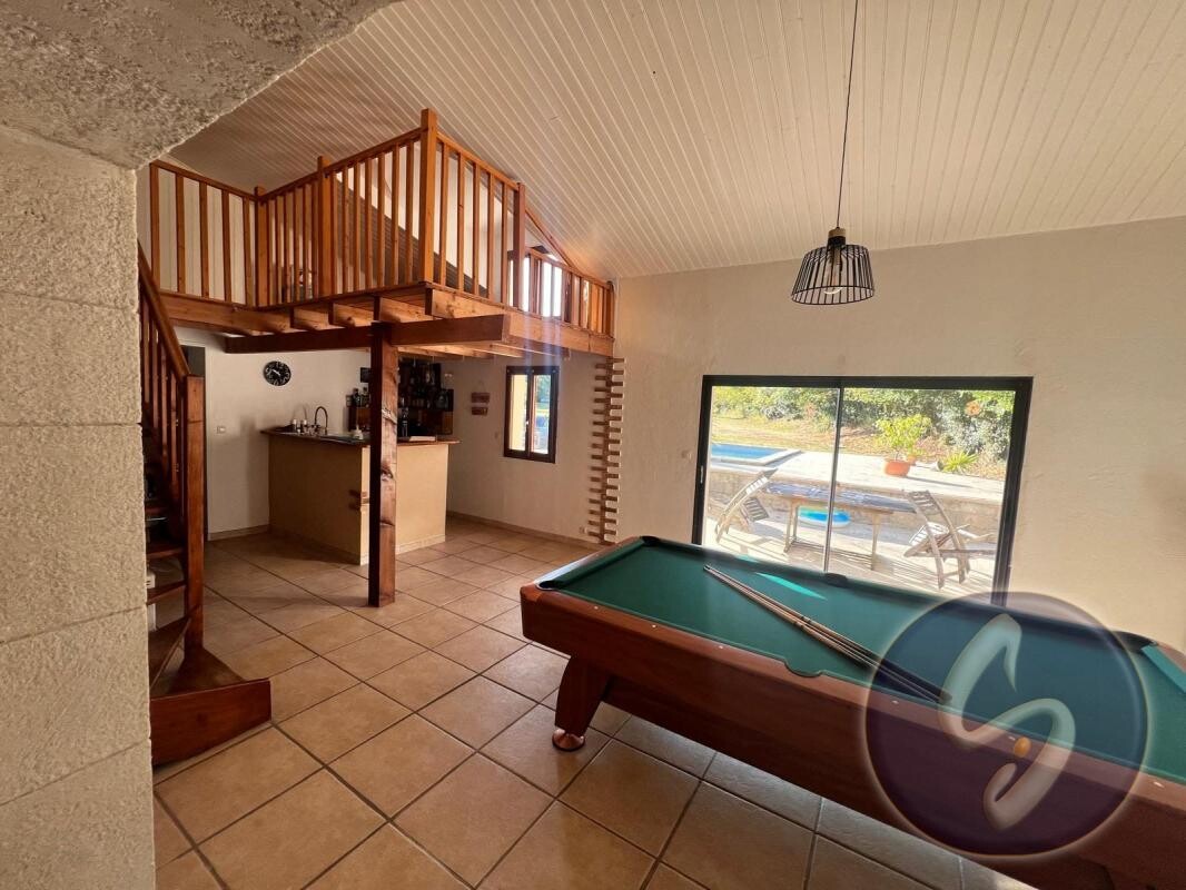 Photo 2 : MAISON ANCIENNE RENOVEE SUR GRAND TERRAIN