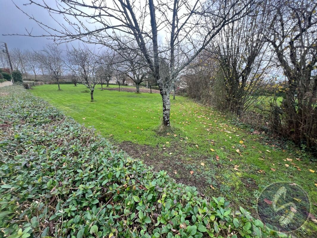Photo 1 : TERRAIN constructible