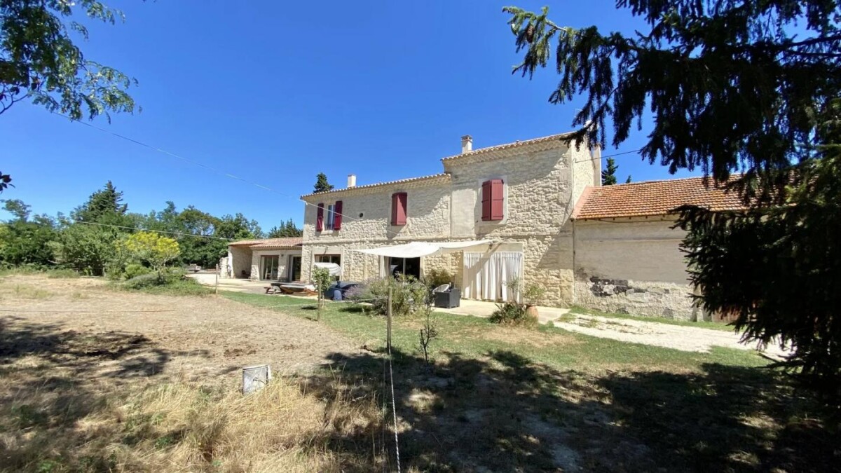 Photo 1 : Mas entièrement rénové aux portes des Alpilles