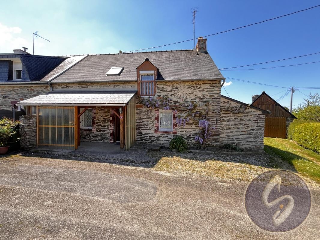 Photo 1 : Maison 4 pièces 82 m2 avec garage, dépendances et terrain