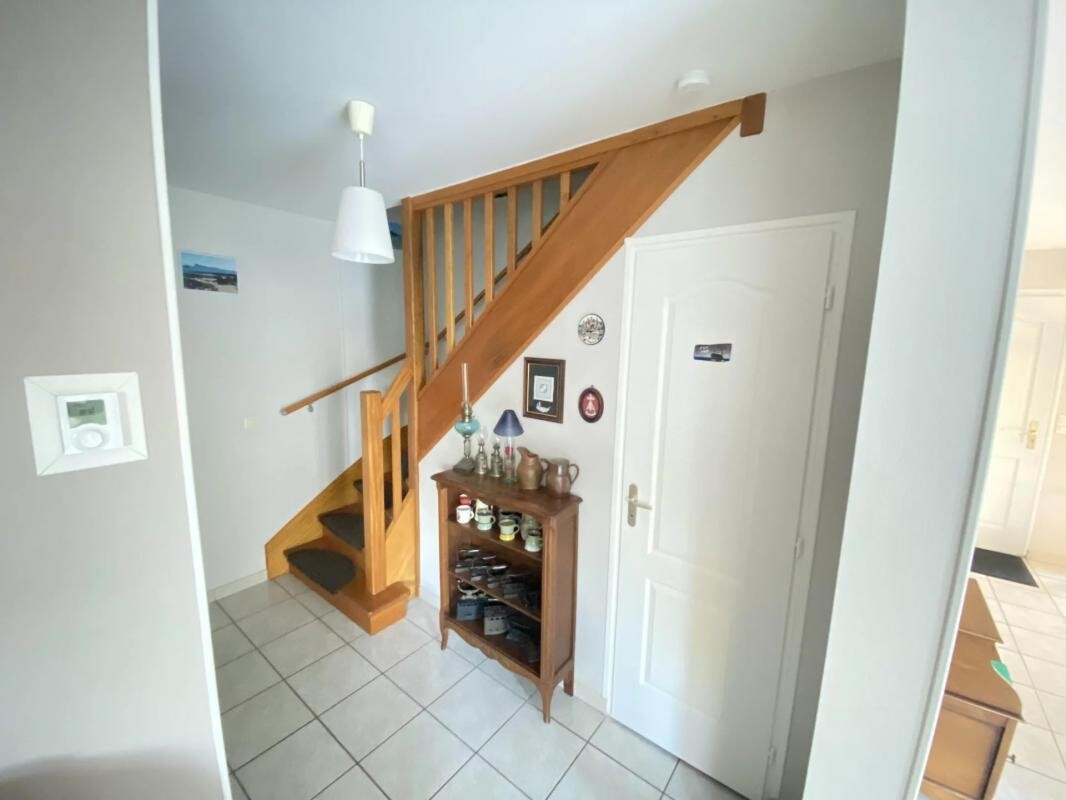 Photo 9 : Maison 5 pieces 100 m² + garage - 1 chambre et sde de Plain-pied  VANNES-Est –  2 km du Port