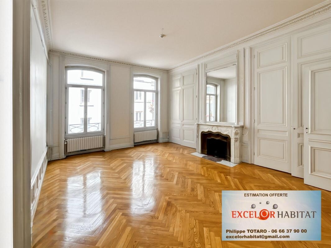 Photo 2 : APPARTEMENT DE CHARME LUMINEUX AU CALME 3 CHAMBRES  de 163 m2 HYPERCENTRE PARKING GRATUIT