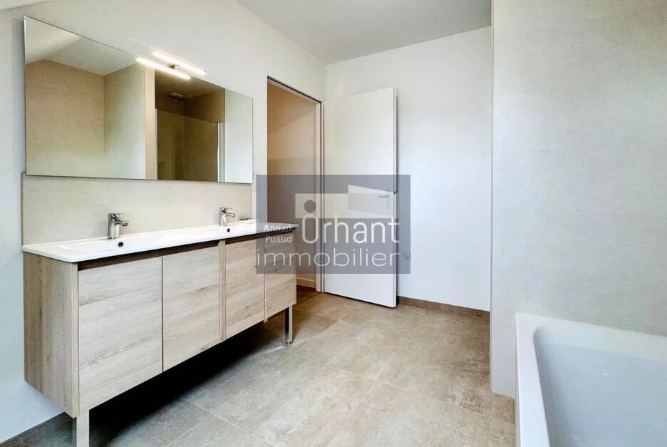 Photo 12 : Maison RE 2020 – 4 Chambres – 6 pièces - Vie de plain-pied
