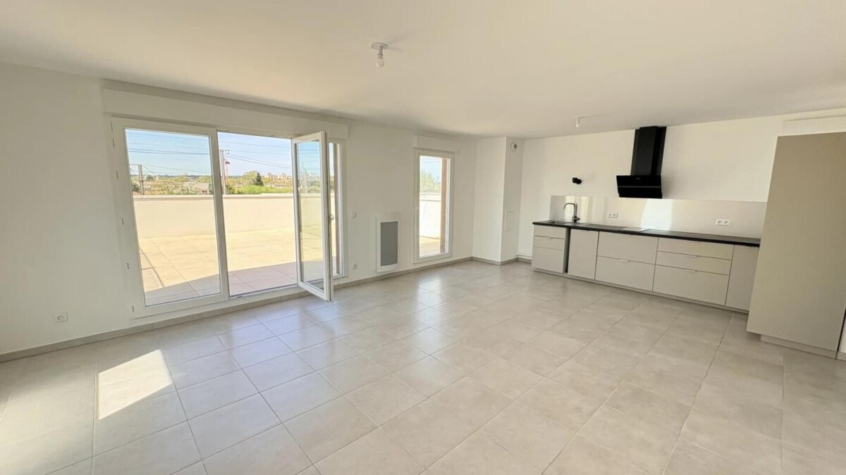 Photo 1 : Bien rare à Avignon : Appartement T5 avec toit-terrasse et vue panoramique