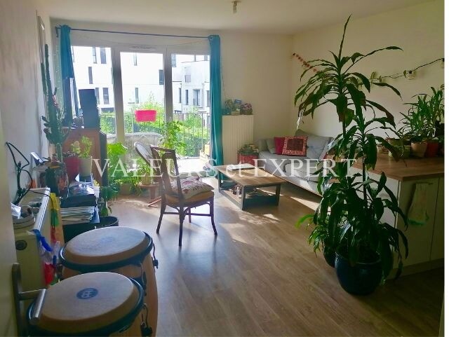 Photo 2 : TB Appartement 2 Pièces, balcon, place de parking privative.