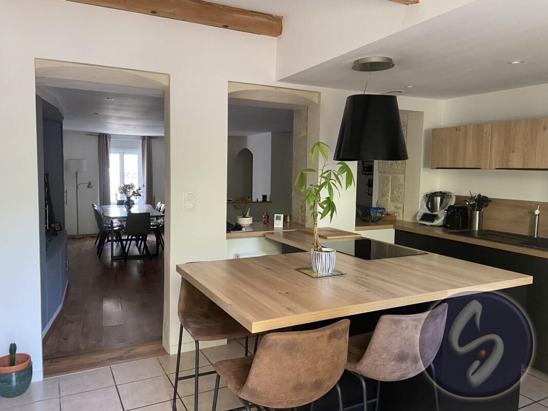 Photo 4 : MAISON DE VILLE AVEC COUR TERRASSE ET STATIONNEMENT