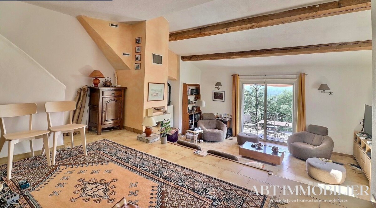Photo 4 : Villa - Saint-Maximin-la-Sainte-Baume - 240m²